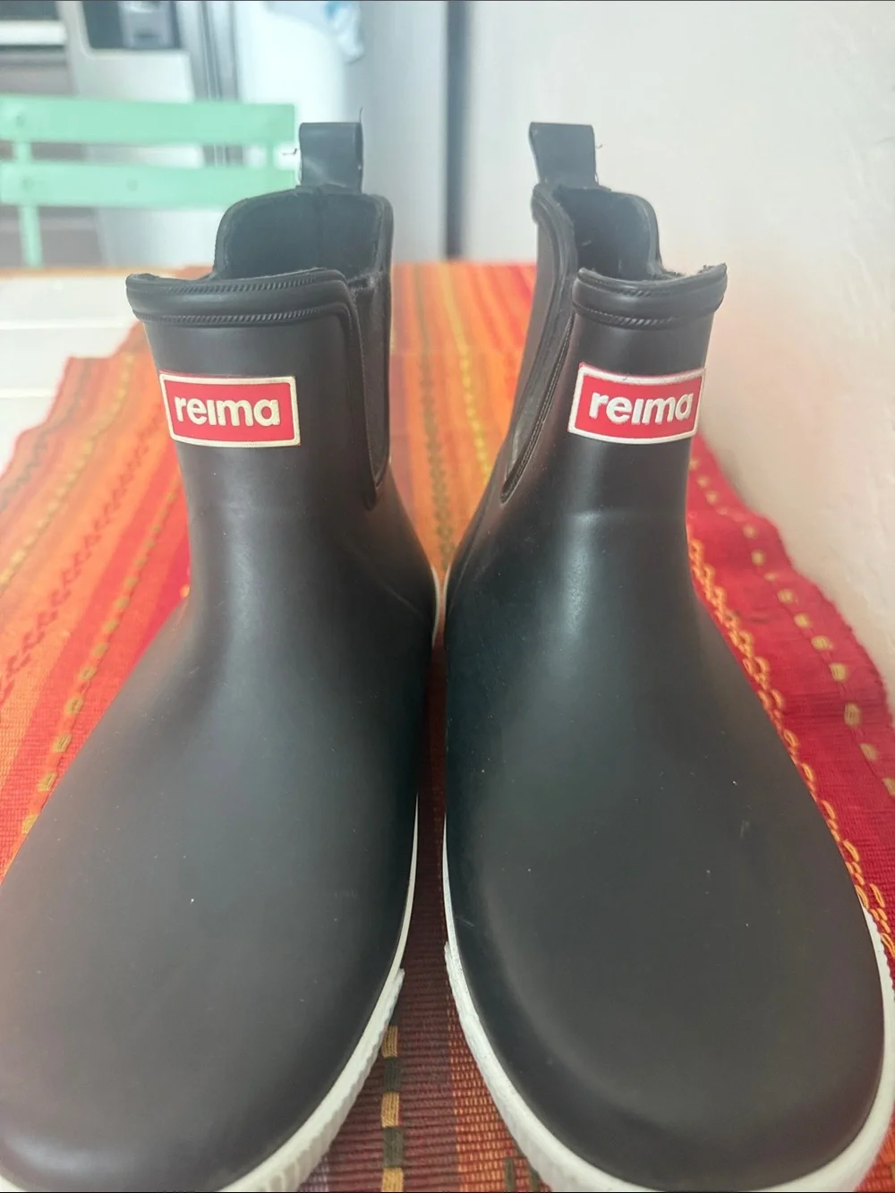 Reima Black Rubber Chelsea Rain Boots with White Soles